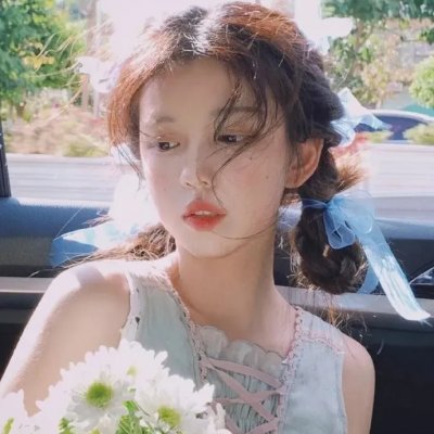 内心强大的美女白川